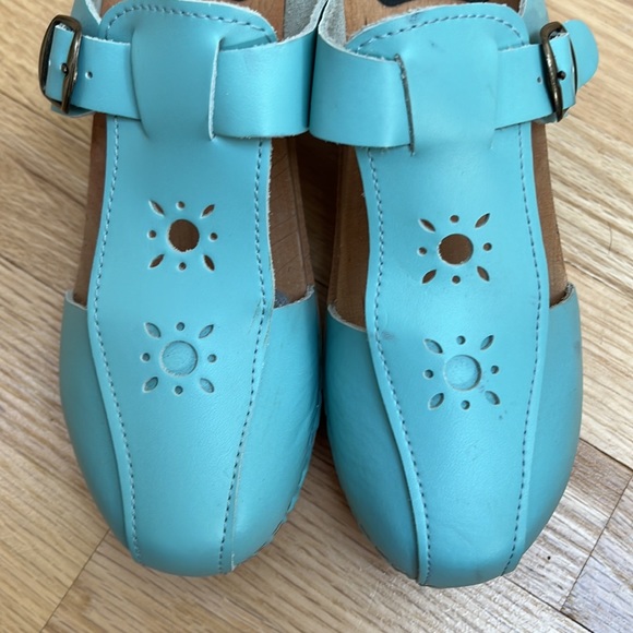 cape clogs Shoes Nwob Cape Clogs Light Blue Clog With Cutouts 4
